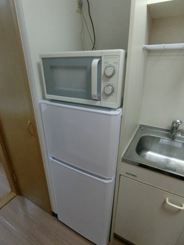 その他設備　冷蔵庫・電子レンジ（1階・Aタイプ撮影）