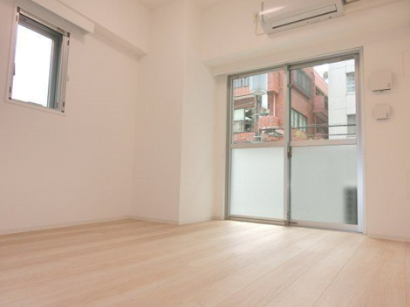 居室・リビング　別号室参考写真