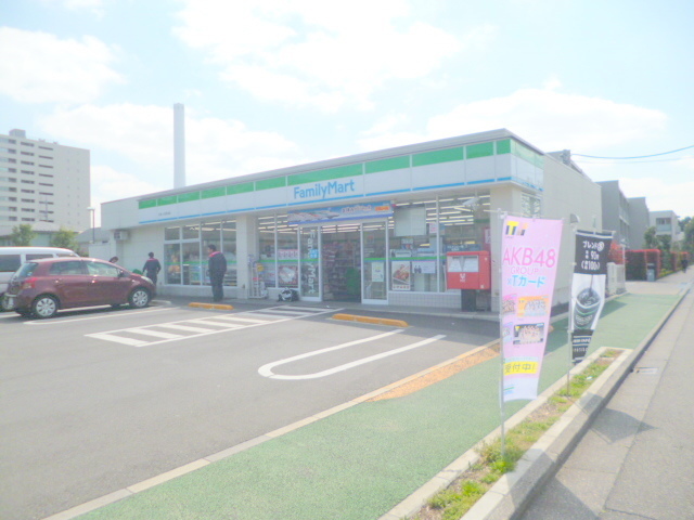 コンビニ　ファミリーマート杉並人見街道店（コンビニ）まで320m