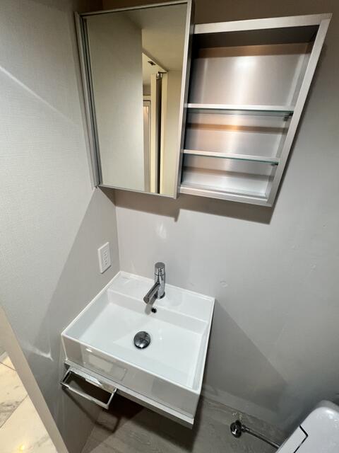 洗面設備　※参考写真