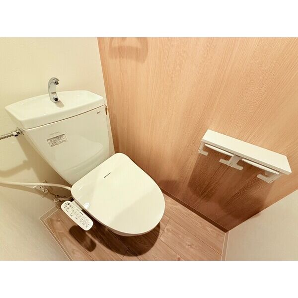 トイレ　※類似物件参考写真
