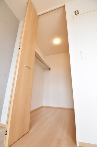 収納　ウォークインクローゼット