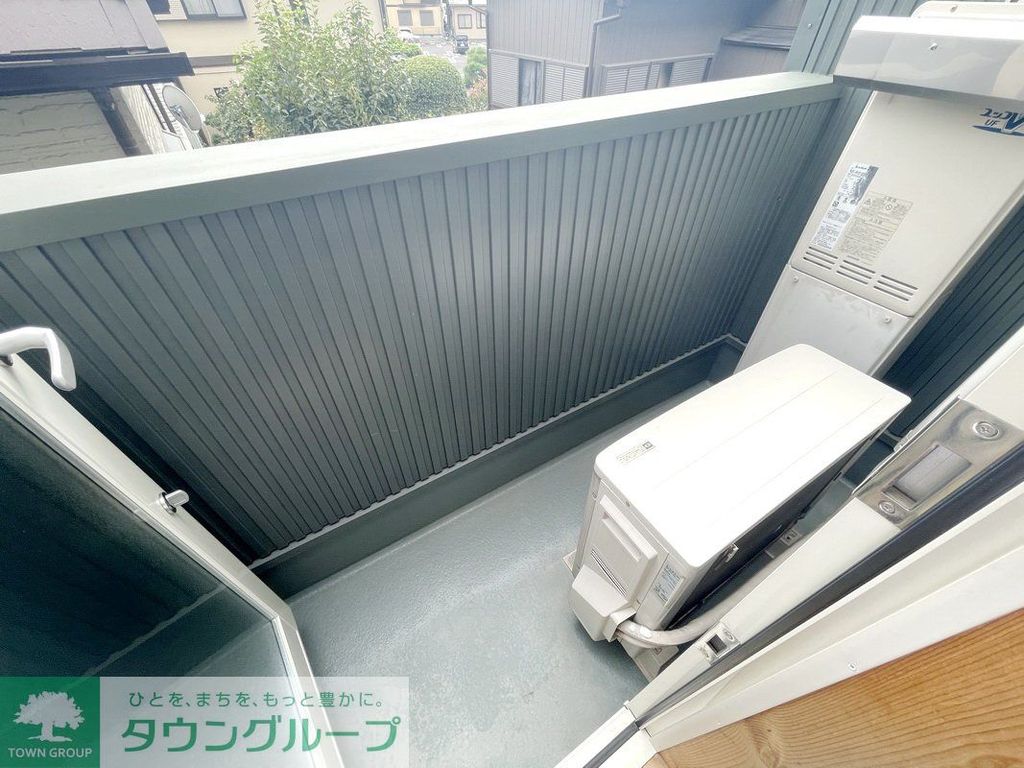 バルコニー　同建物別号室