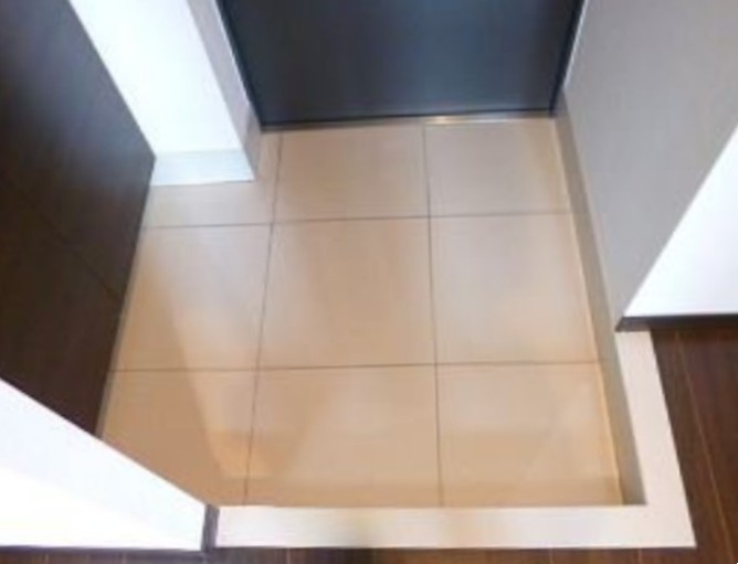 玄関　別部屋参考写真となります