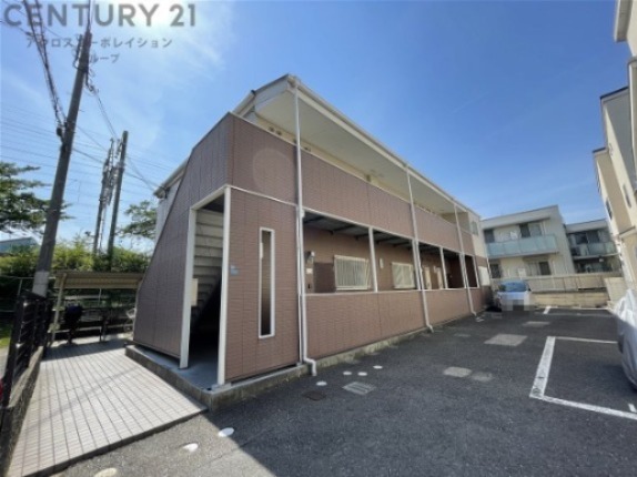 建物外観　敷地内に駐車場あります！