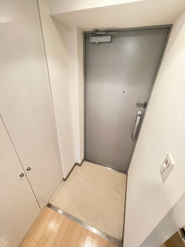 玄関　落ち着いた玄関です
