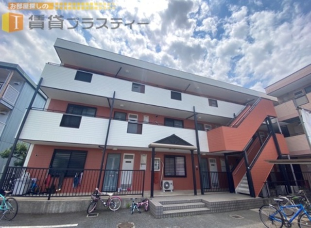 建物外観　川・緑。自然を感じながらほのぼのライフを。