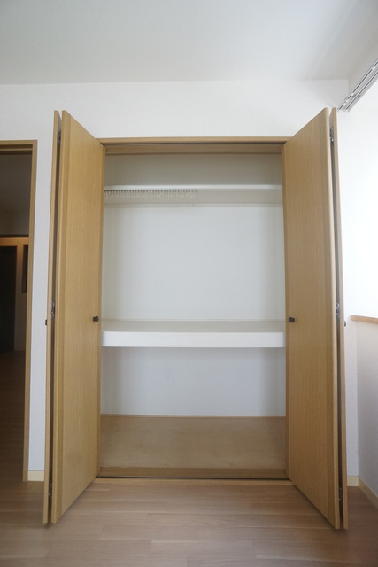 収納　奥行のある収納付です！増えがちな荷物をスッキリ収納できます！