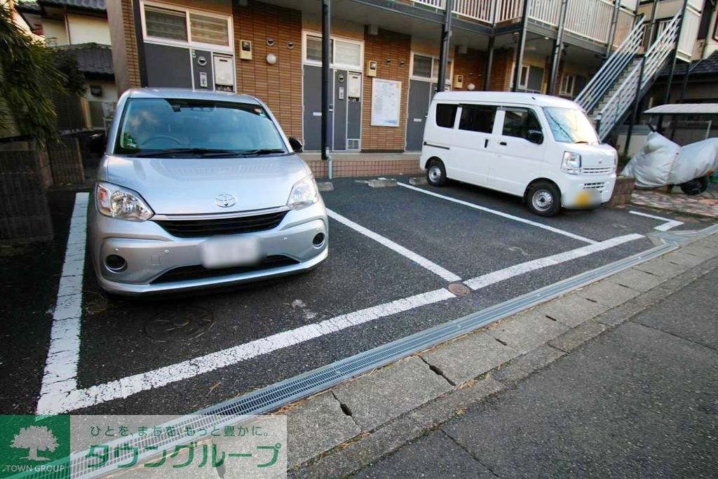 駐車場　駐車場