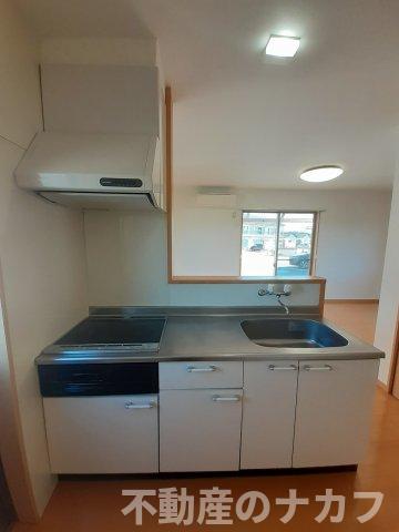 キッチン　※同タイプの部屋写真です ※地震前の写真です