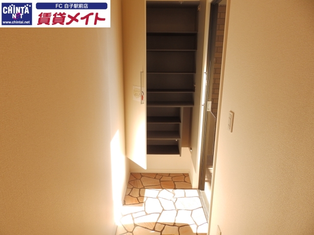 玄関　同型参考写真