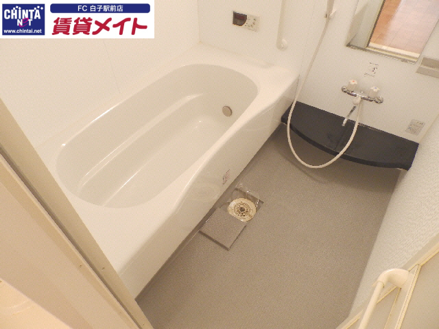 バス・シャワールーム　同型参考写真