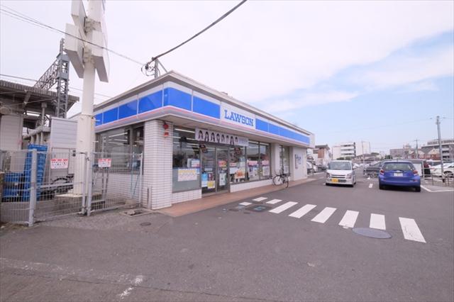 コンビニ　ローソン川越市駅前店（コンビニ）まで636m
