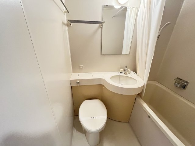 トイレ　落ち着いたトイレです