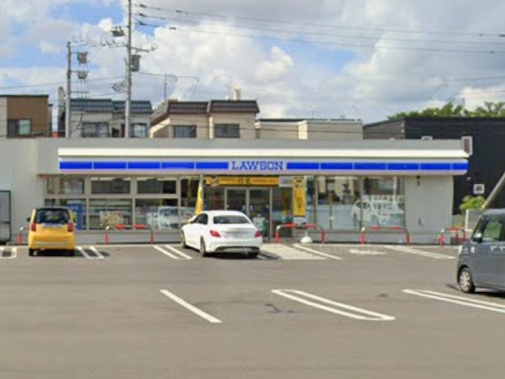 コンビニ　ローソン札幌北7条東店（コンビニ）まで137m