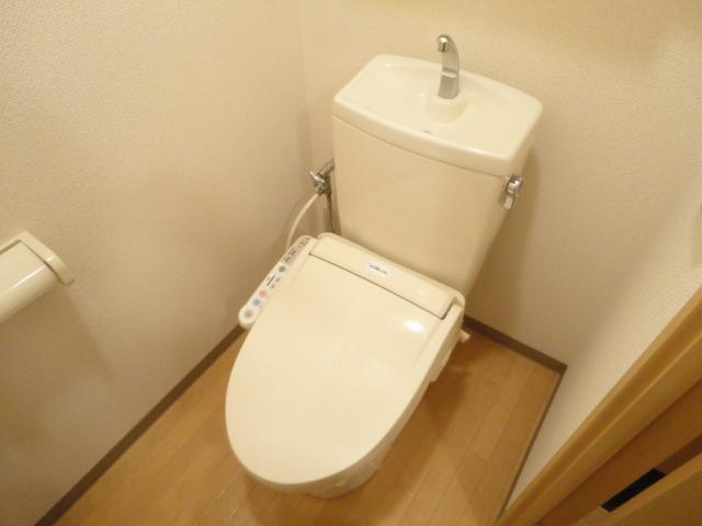 トイレ　シャワー付トイレ