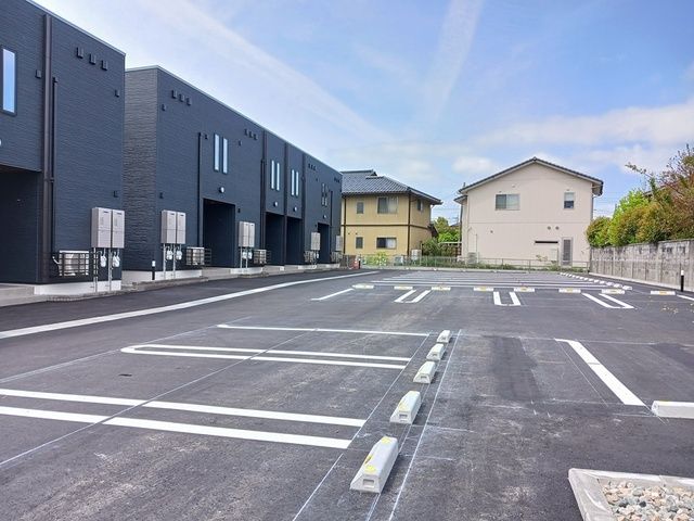 駐車場　車をお持ちの方に嬉しい駐車場付きの物件です