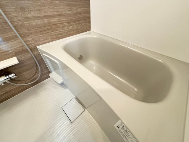 バス・シャワールーム　詳細は、RISUMO江坂本店までお問合せください♪