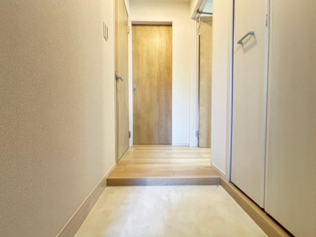 玄関　詳細は、RISUMO江坂本店までお問合せください♪