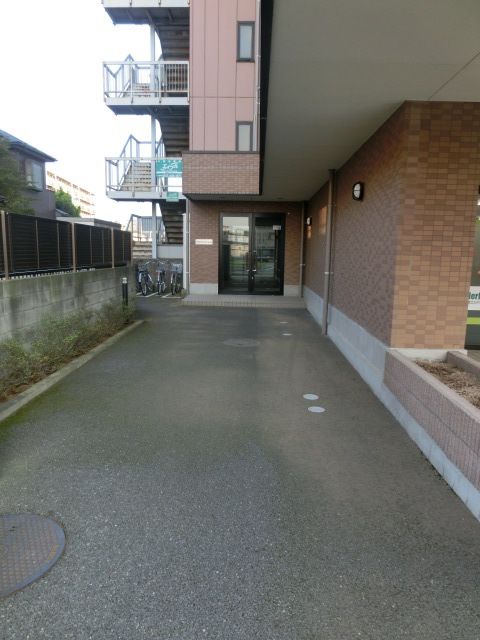 エントランス　エントランス