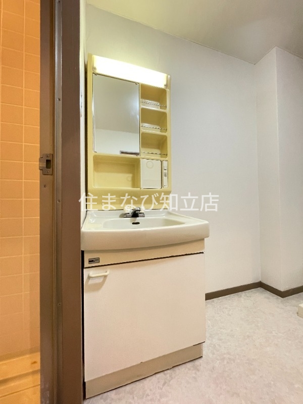 洗面設備　同型別部屋写真