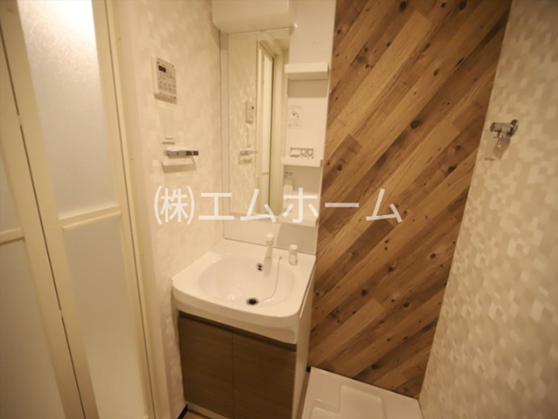 洗面設備　脱衣所　洗面化粧台