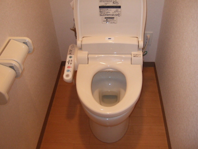 トイレ　シャワー付トイレ