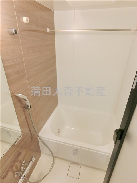 バス・シャワールーム　追焚+浴室乾燥機付きのバスルーム　お風呂