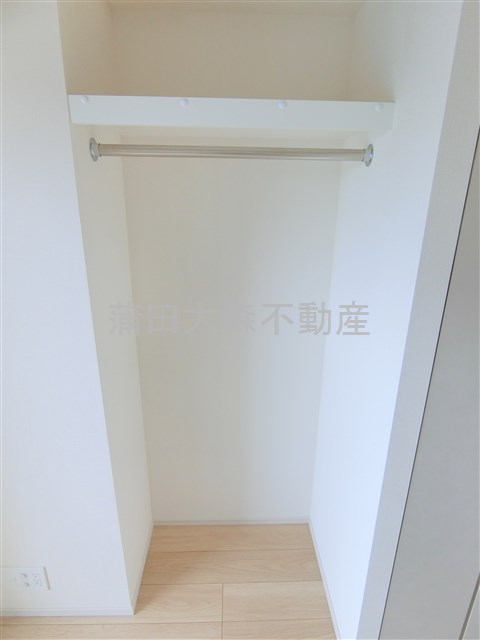 その他設備　クローゼット横のオープンクローゼット