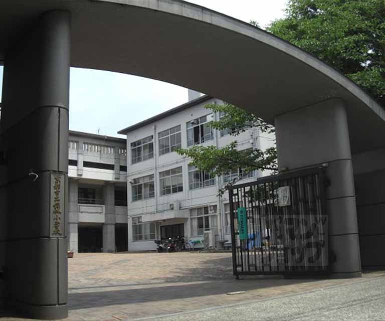 小学校　錦林小学校（小学校）まで350m