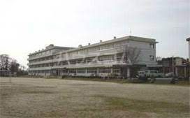 中学校　野田市立岩名中学校（中学校）まで2338m