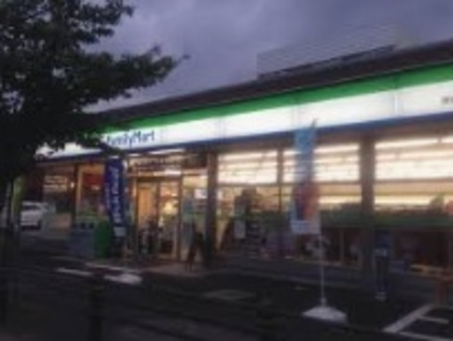 コンビニ　ファミリーマート浦安富士見一丁目店（コンビニ）まで545m