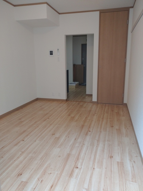 その他部屋・スペース　★明るいフローリング調のお部屋です★