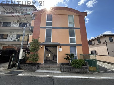 建物外観　敷地内に住居者用のごみ置き場があります！