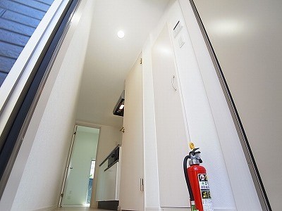 玄関　別部屋参照
