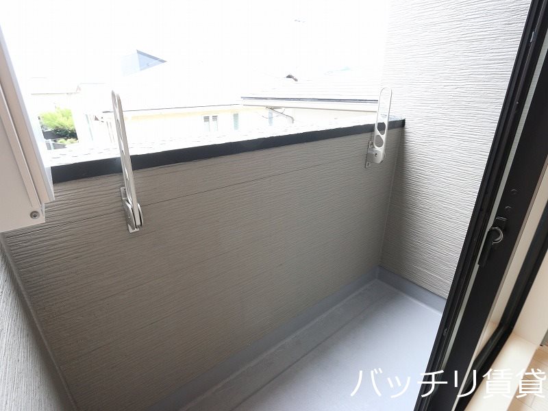 バルコニー　同型タイプの写真となります　現状優先