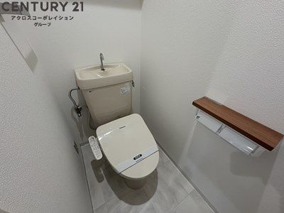 トイレ　ウォシュレット付きのトイレです♪