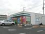 コンビニ　ファミリーマート（コンビニ）まで200m