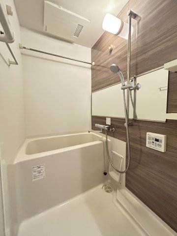 スプランディッドIの風呂写真
