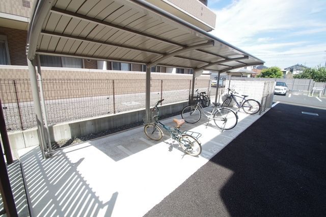 その他共有部分　★屋根付き駐輪場★