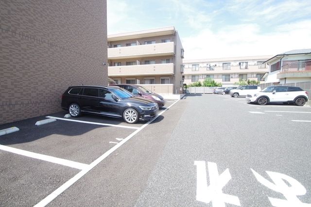駐車場　★敷地内駐車場★