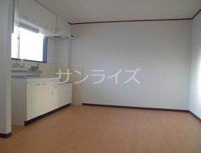 第2コーポ春日荘の居間写真
