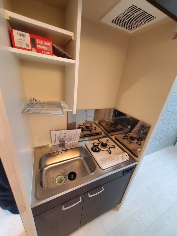 ＪＲ常磐線 北千住駅 徒歩7分 2階建 築3年のキッチン写真