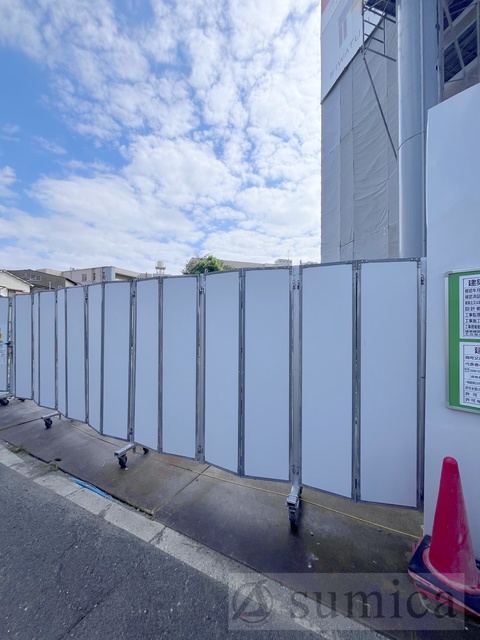 駐車場　敷地内駐車場・バイク置場あり