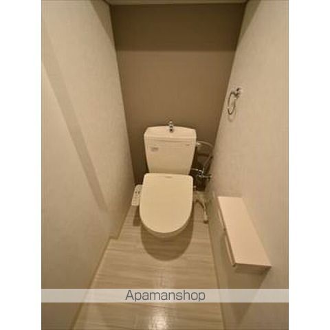 地下鉄東西線 円山公園駅 徒歩9分 4階建 築6年のトイレ写真