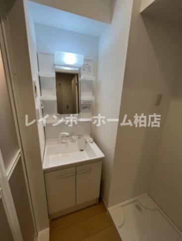 洗面設備　脱衣スペースもあります