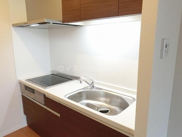 キッチン　３口ＩＨコンロ！