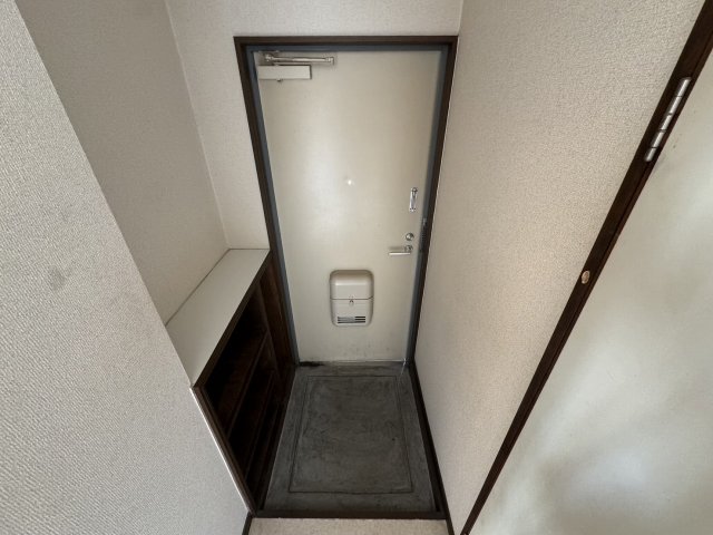 玄関　シンプルで使いやすい玄関です