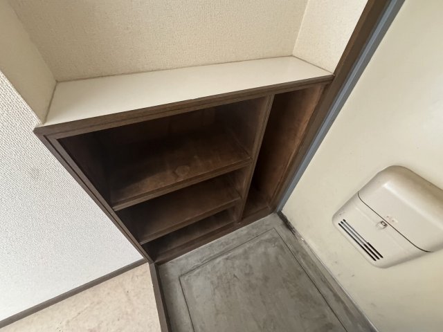 収納　シューズボックス