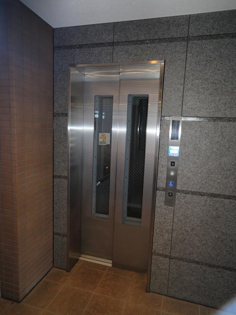 東武伊勢崎線 曳舟駅 徒歩5分 6階建 築20年の外観写真
